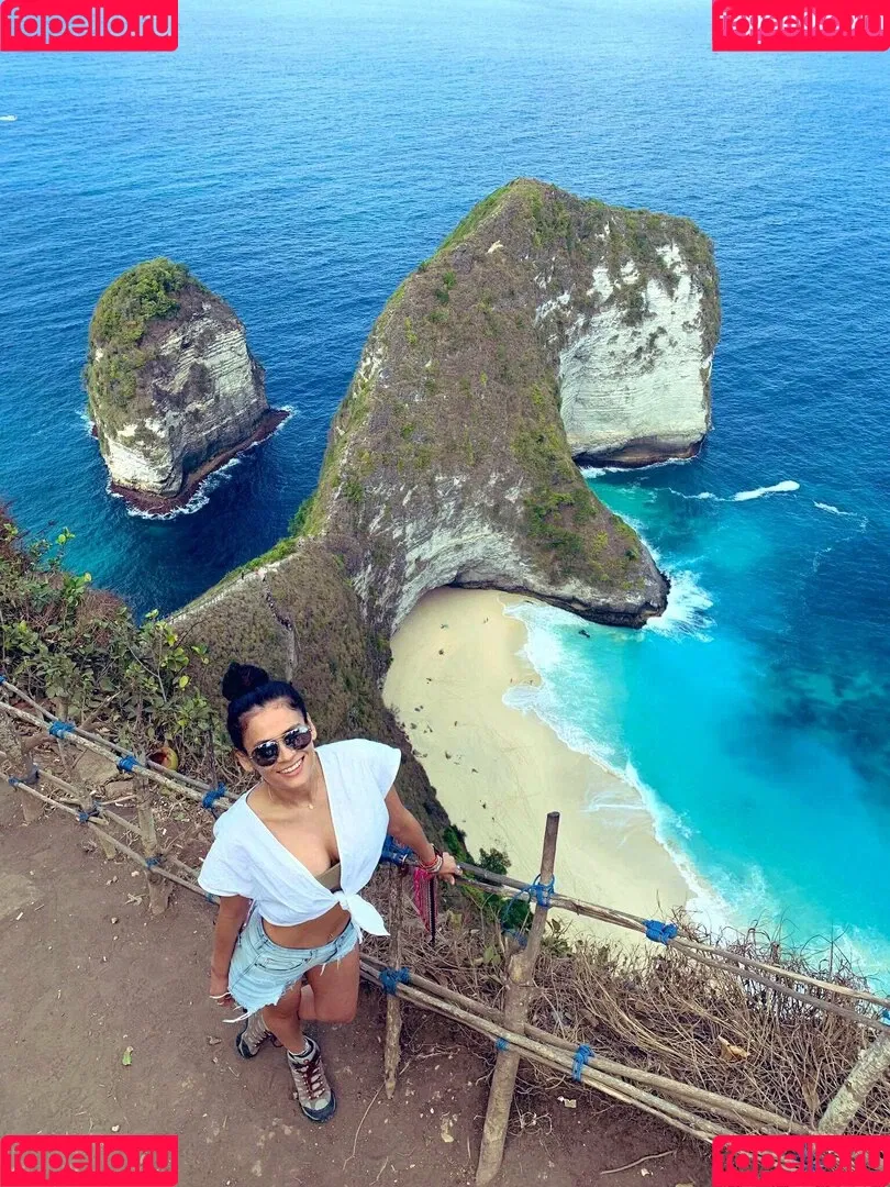 Vanessa Veracruz Onlyfans Photo Gallery 