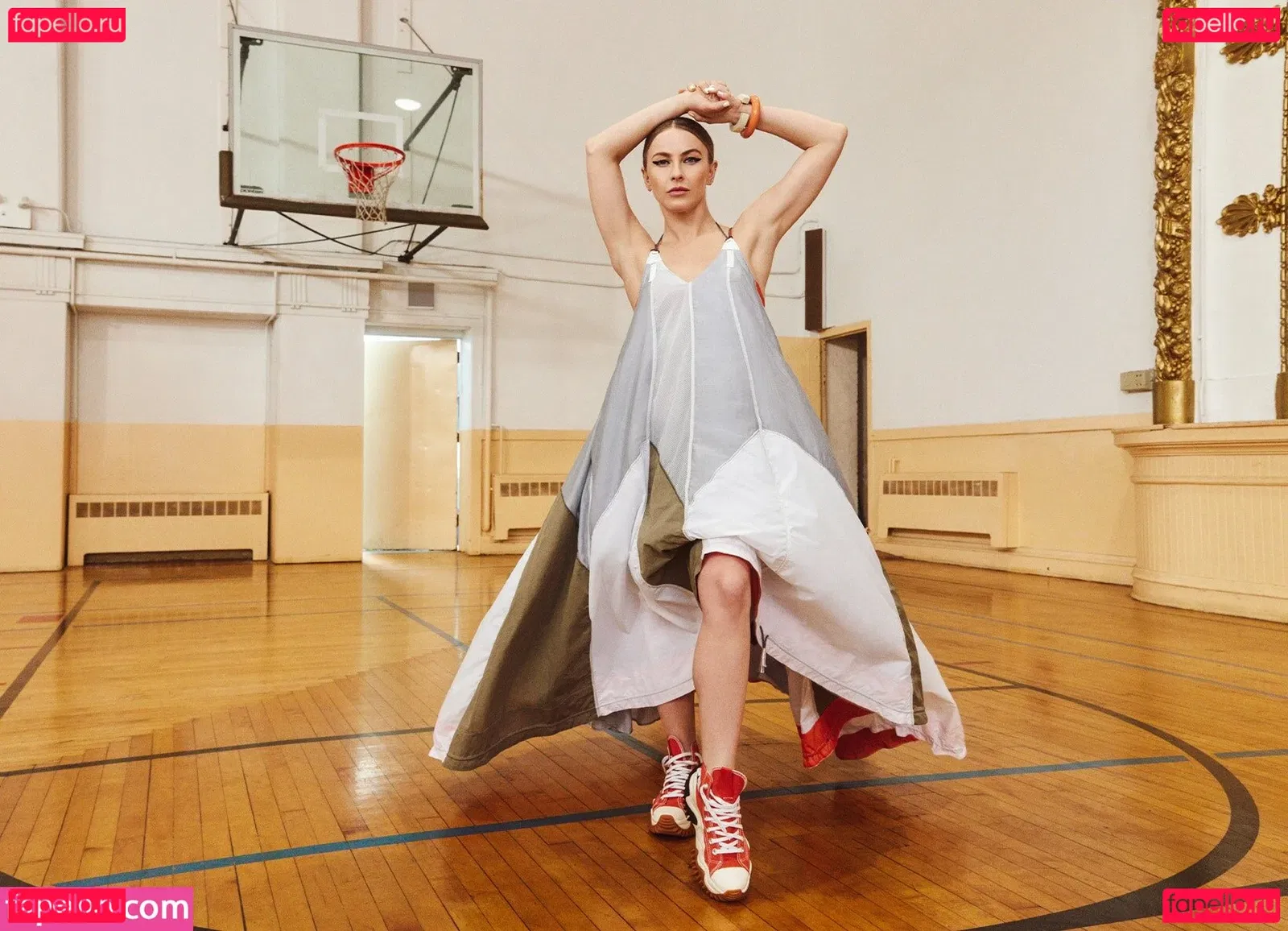 Julianne Hough Onlyfans Photo Gallery 