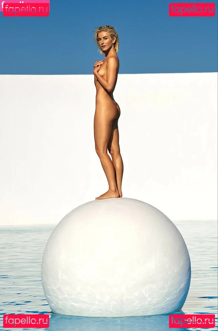 Julianne Hough Onlyfans Photo Gallery 