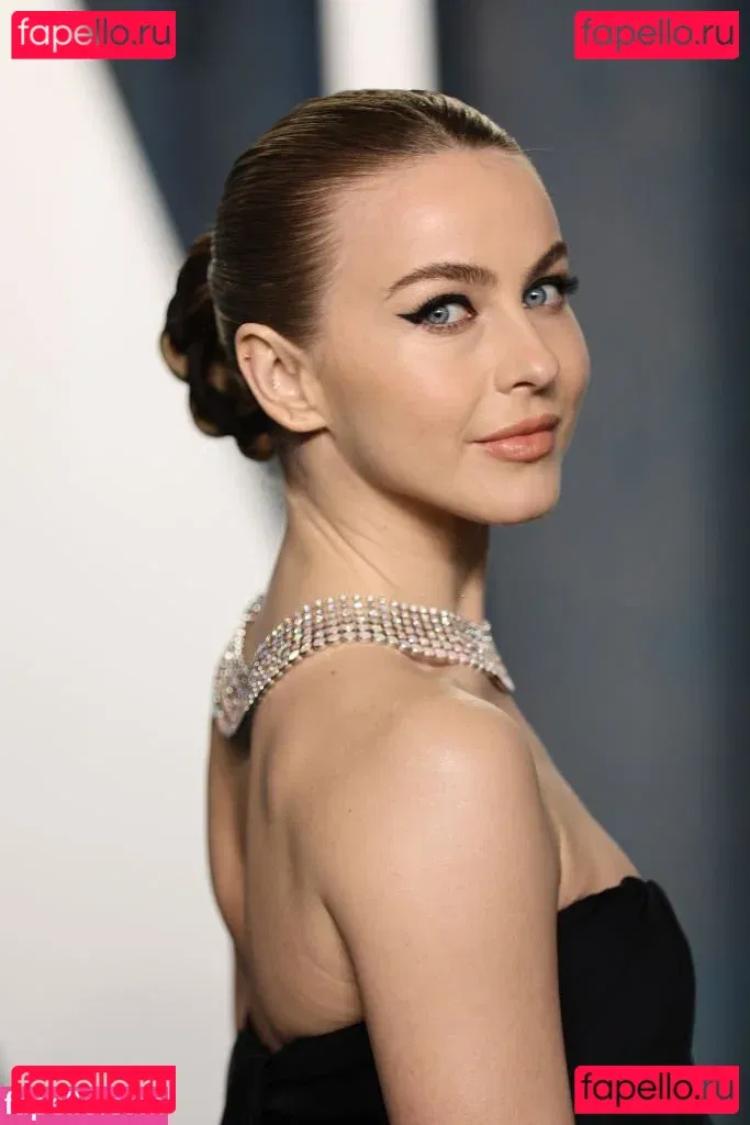 Julianne Hough Onlyfans Photo Gallery 