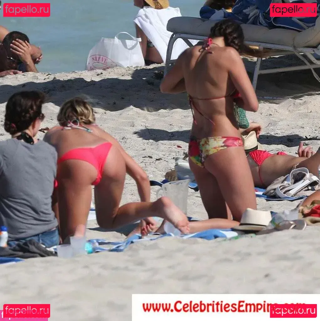 Julianne Hough Onlyfans Photo Gallery 