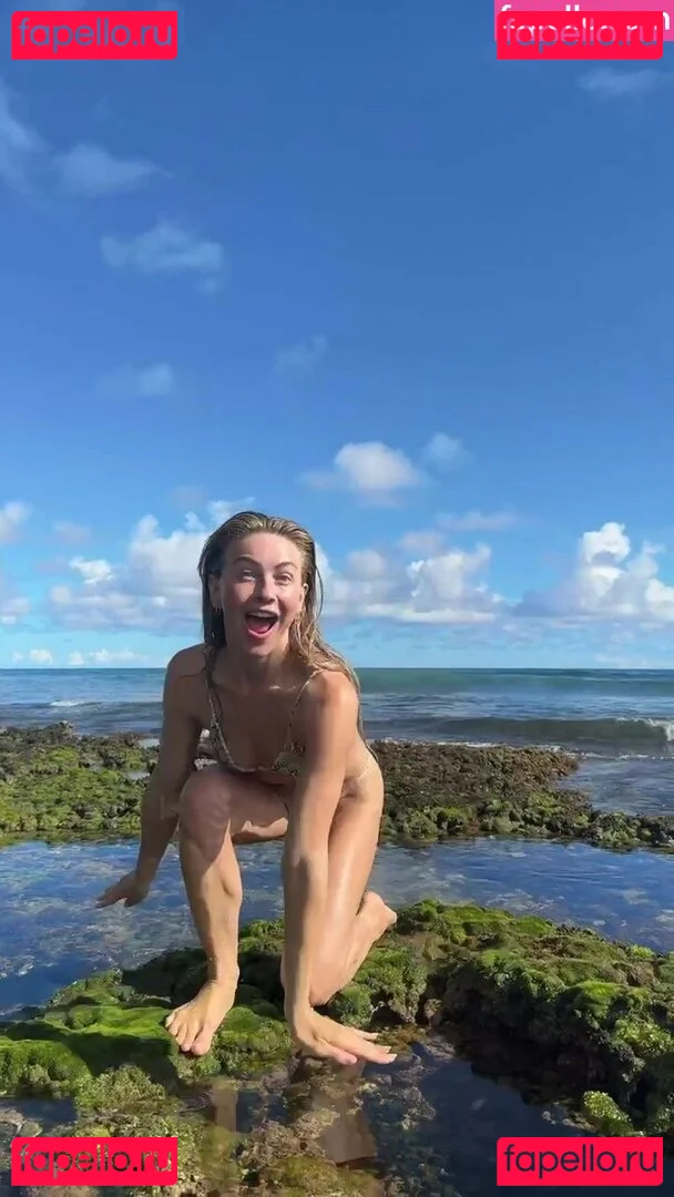 Julianne Hough Onlyfans Photo Gallery 