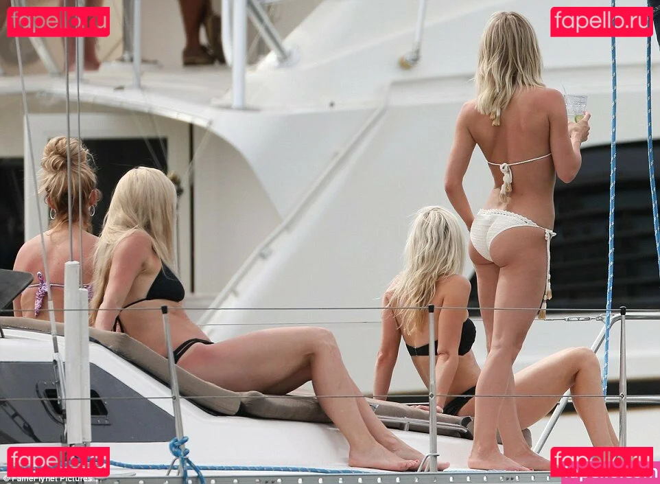 Julianne Hough Onlyfans Photo Gallery 