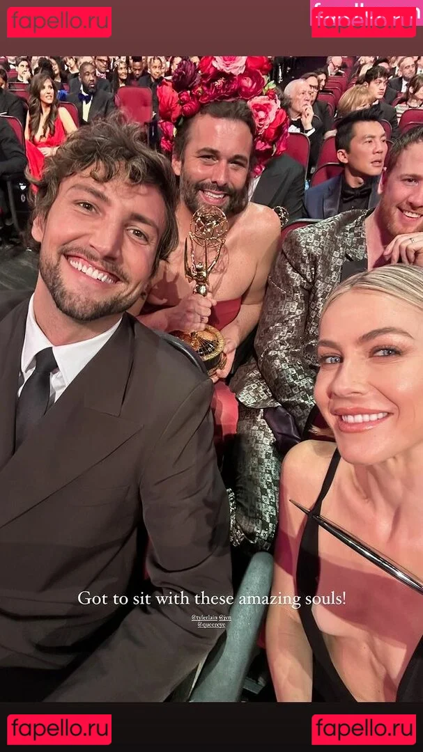 Julianne Hough Onlyfans Photo Gallery 