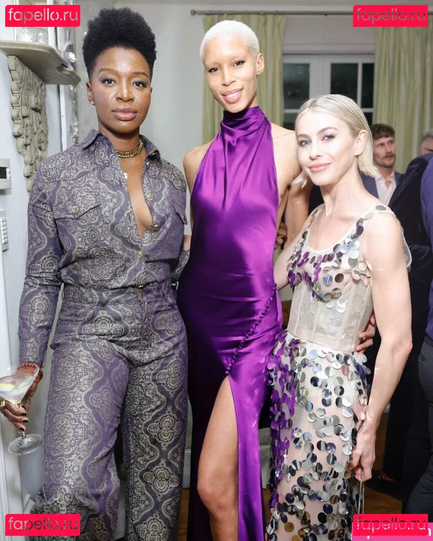 Julianne Hough Onlyfans Photo Gallery 