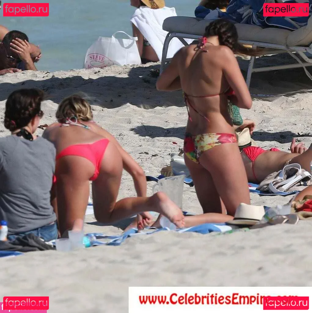 Julianne Hough Onlyfans Photo Gallery 