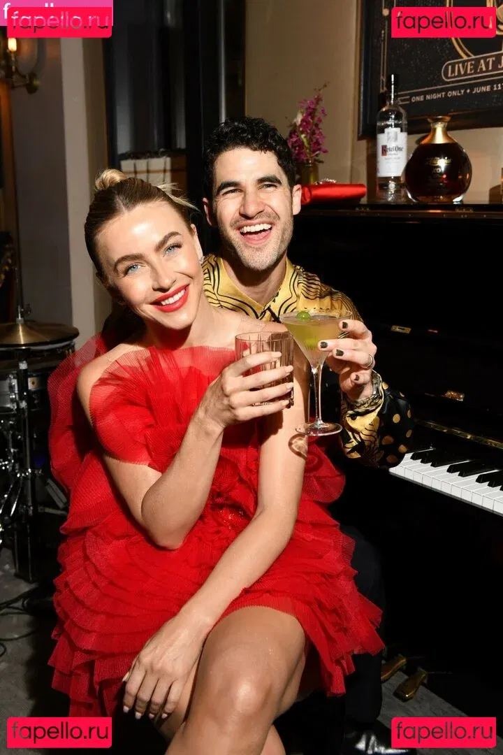 Julianne Hough Onlyfans Photo Gallery 