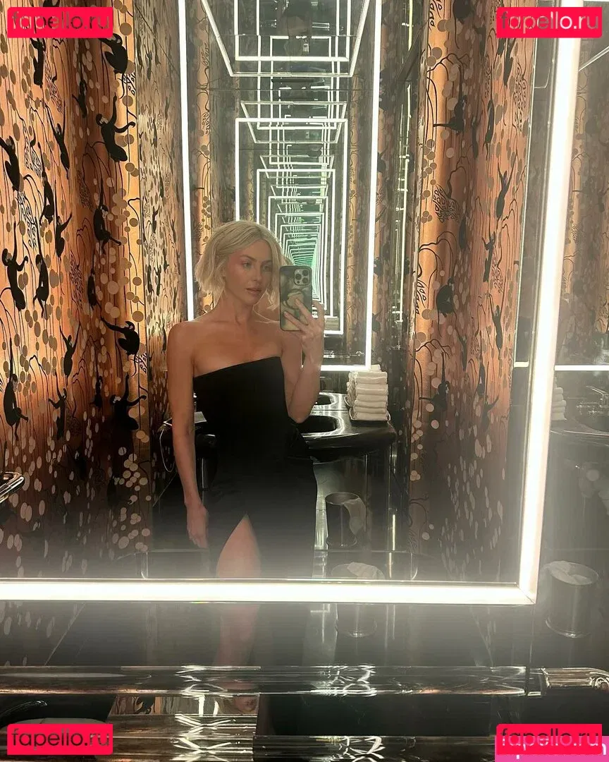 Julianne Hough Onlyfans Photo Gallery 