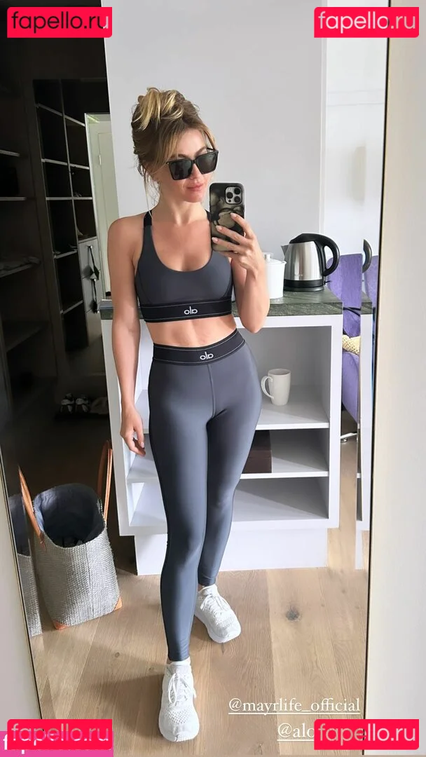 Julianne Hough Onlyfans Photo Gallery 