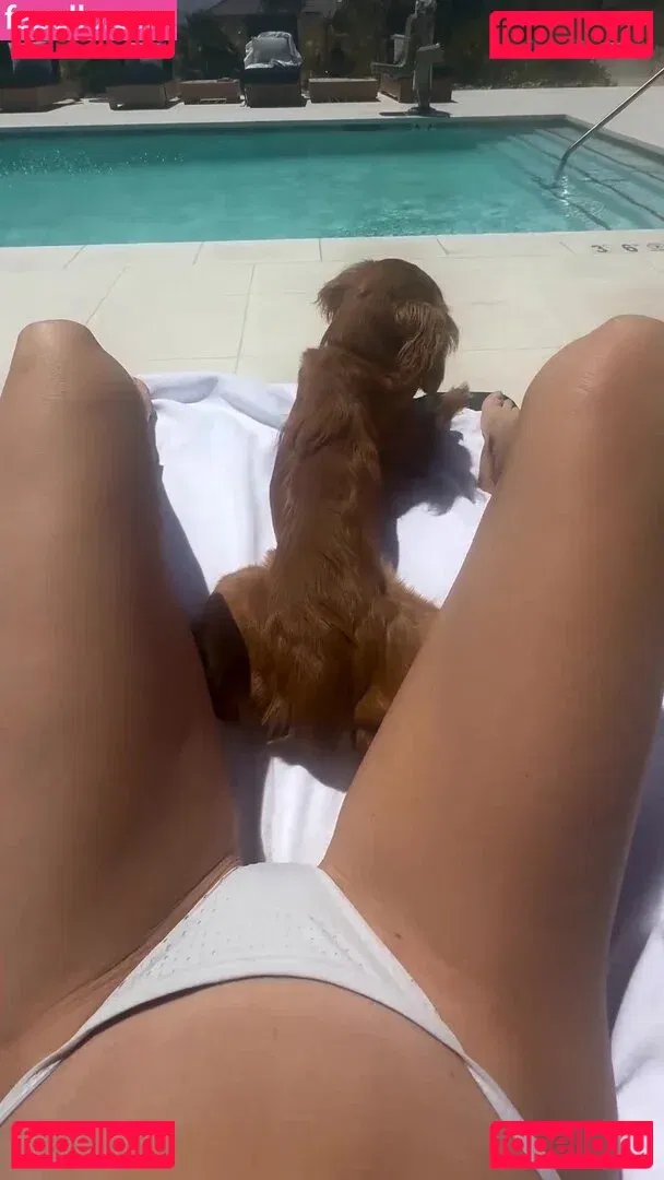 Julianne Hough Onlyfans Photo Gallery 