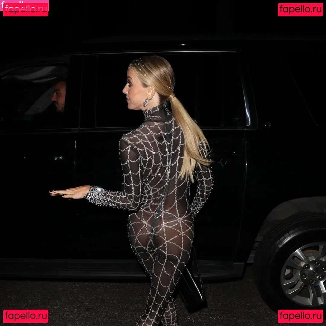 Julianne Hough Onlyfans Photo Gallery 