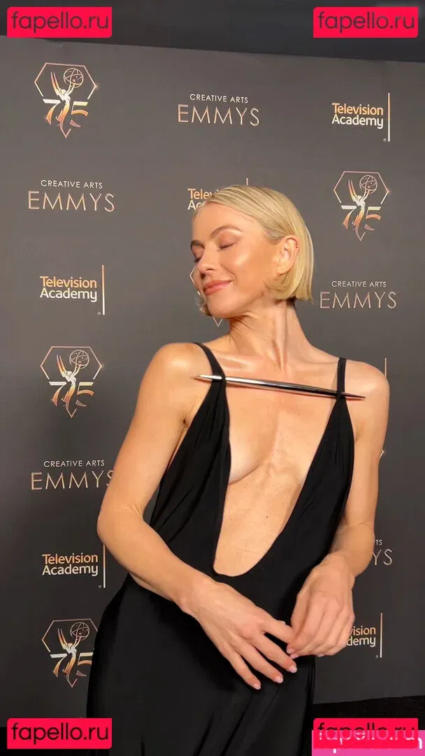 Julianne Hough Onlyfans Photo Gallery 