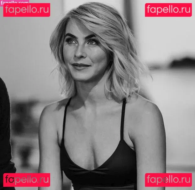 Julianne Hough Onlyfans Photo Gallery 