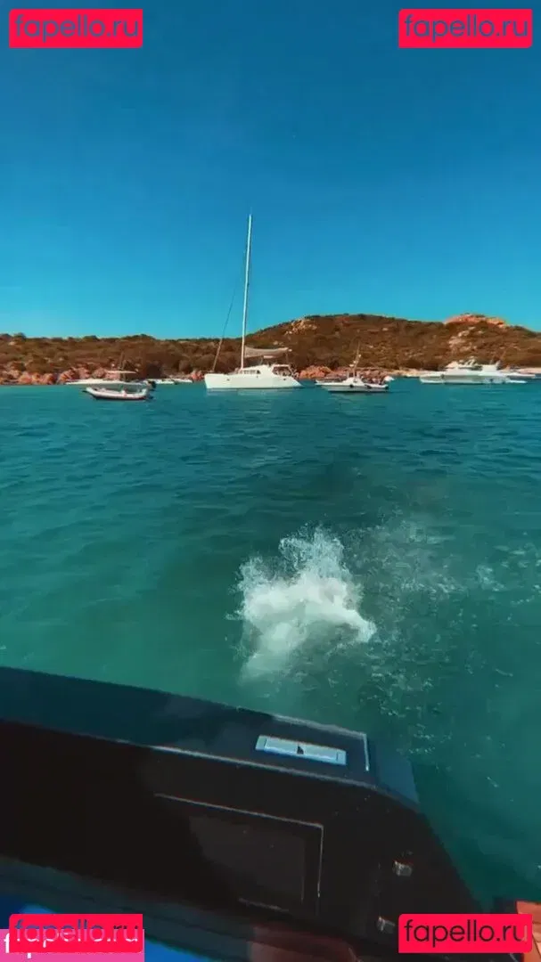 Julianne Hough Onlyfans Photo Gallery 