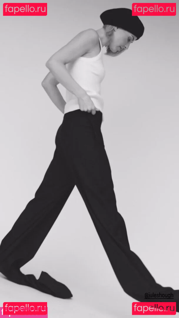 Julianne Hough Onlyfans Photo Gallery 