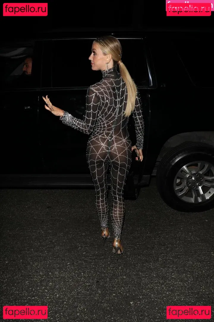 Julianne Hough Onlyfans Photo Gallery 