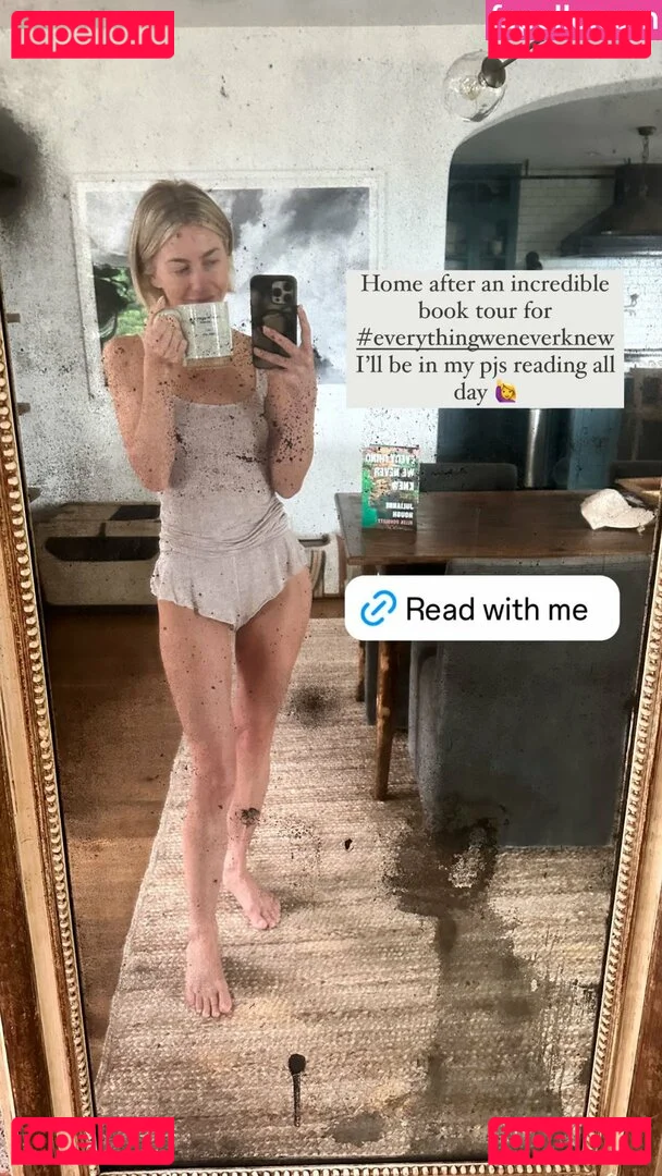 Julianne Hough Onlyfans Photo Gallery 