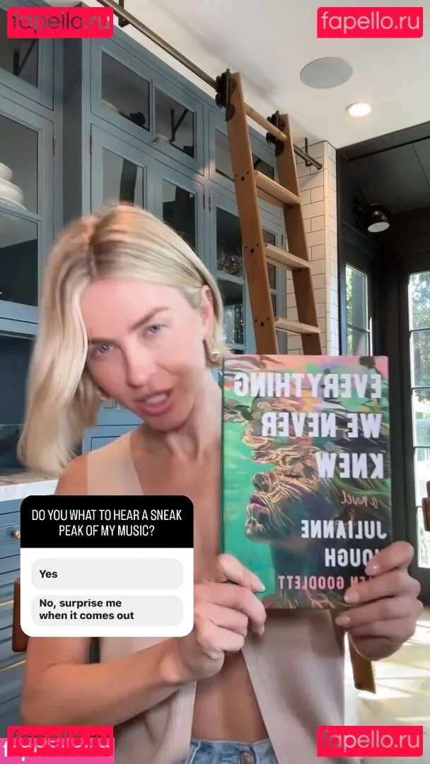 Julianne Hough Onlyfans Photo Gallery 