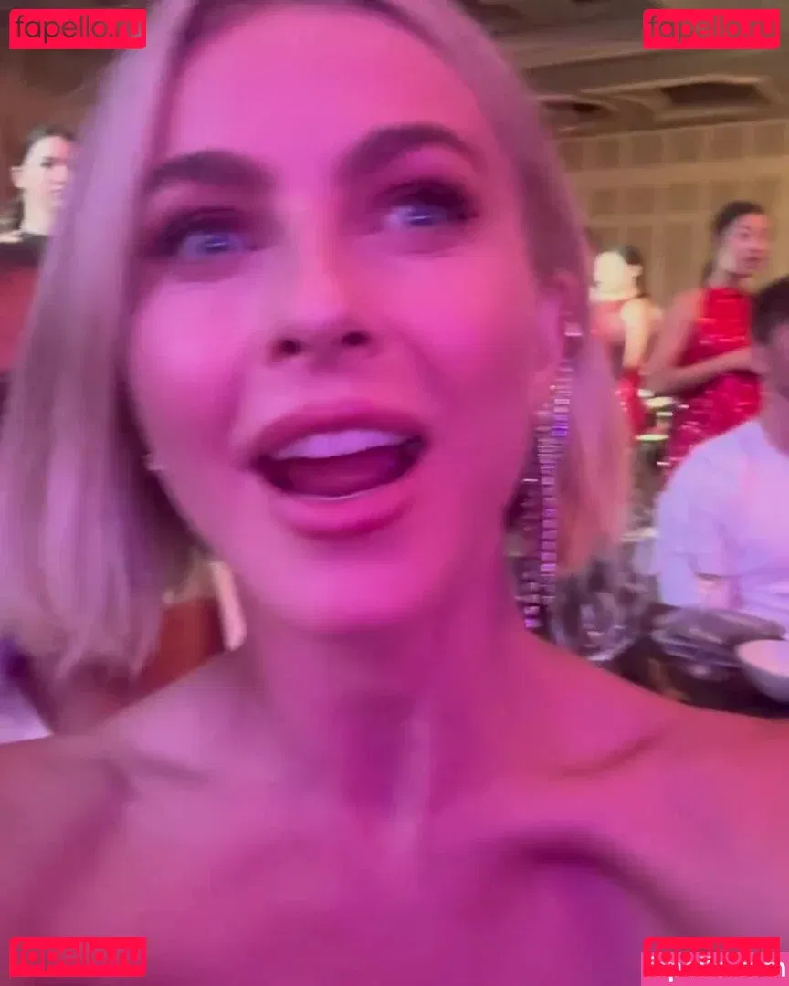 Julianne Hough Onlyfans Photo Gallery 