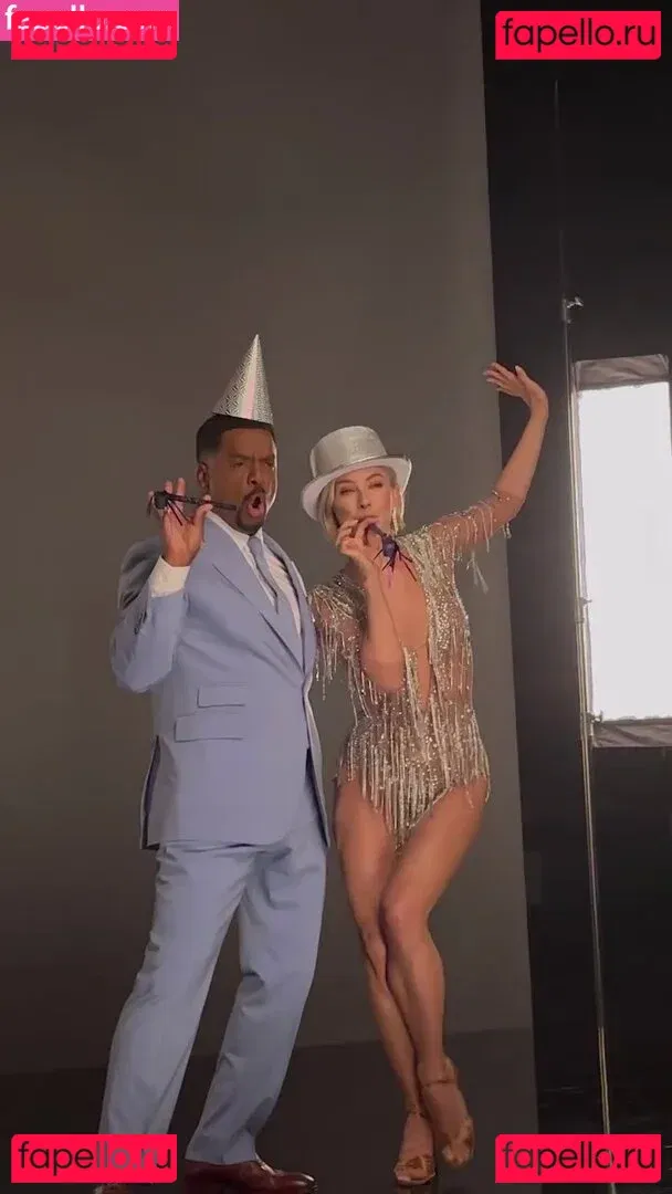 Julianne Hough Onlyfans Photo Gallery 