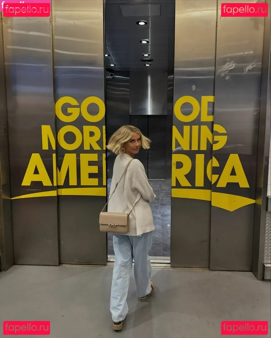 Julianne Hough Onlyfans Photo Gallery 