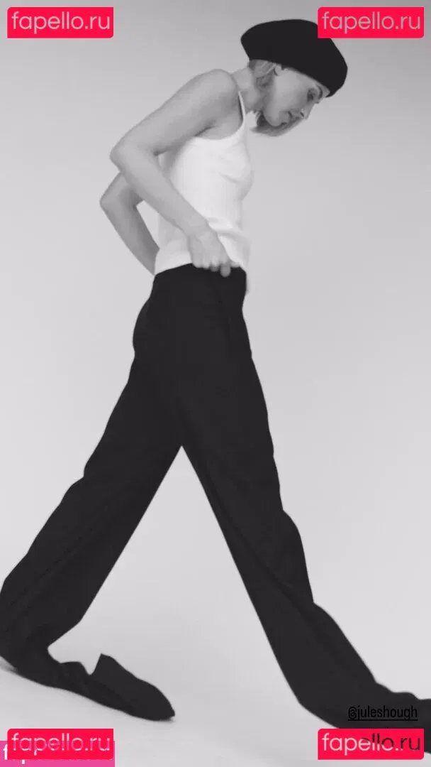 Julianne Hough Onlyfans Photo Gallery 