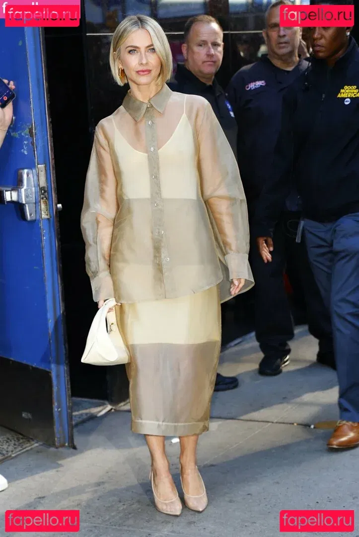 Julianne Hough Onlyfans Photo Gallery 