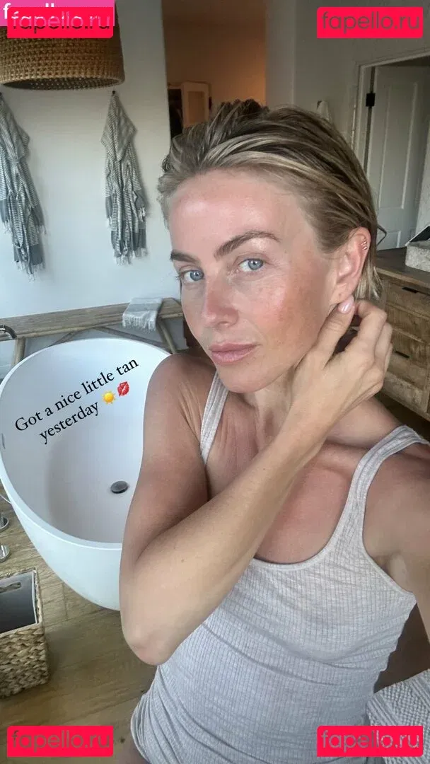 Julianne Hough Onlyfans Photo Gallery 