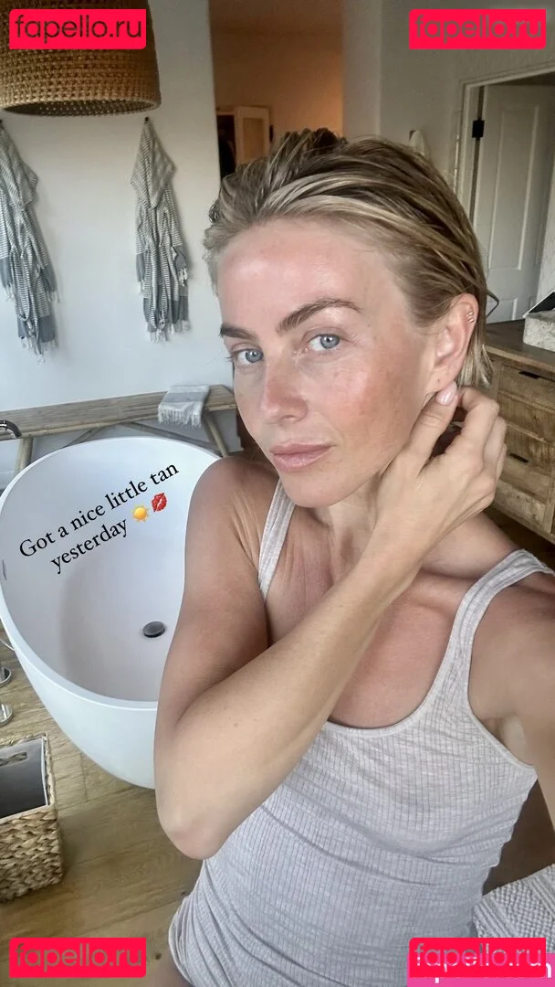 Julianne Hough Onlyfans Photo Gallery 