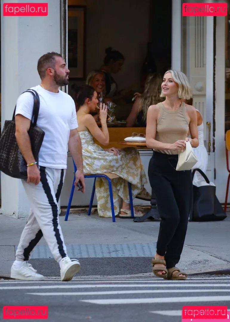 Julianne Hough Onlyfans Photo Gallery 