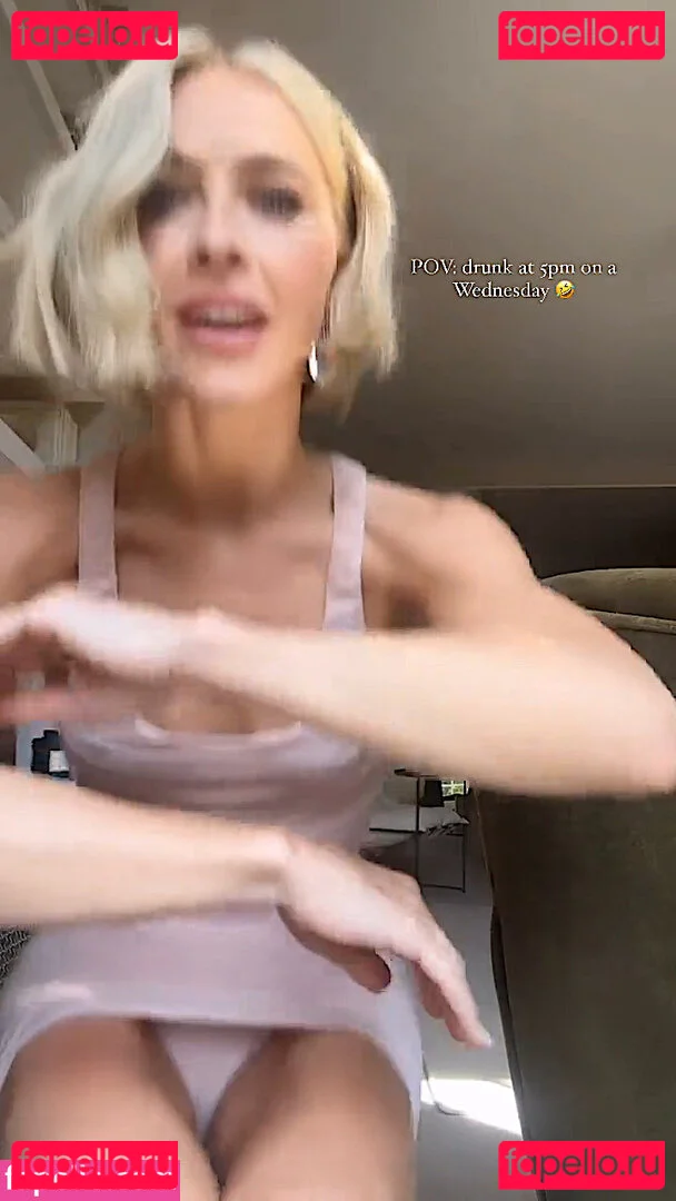 Julianne Hough Onlyfans Photo Gallery 