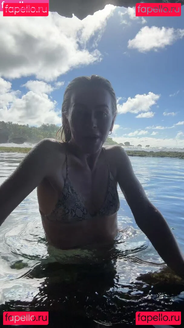 Julianne Hough Onlyfans Photo Gallery 