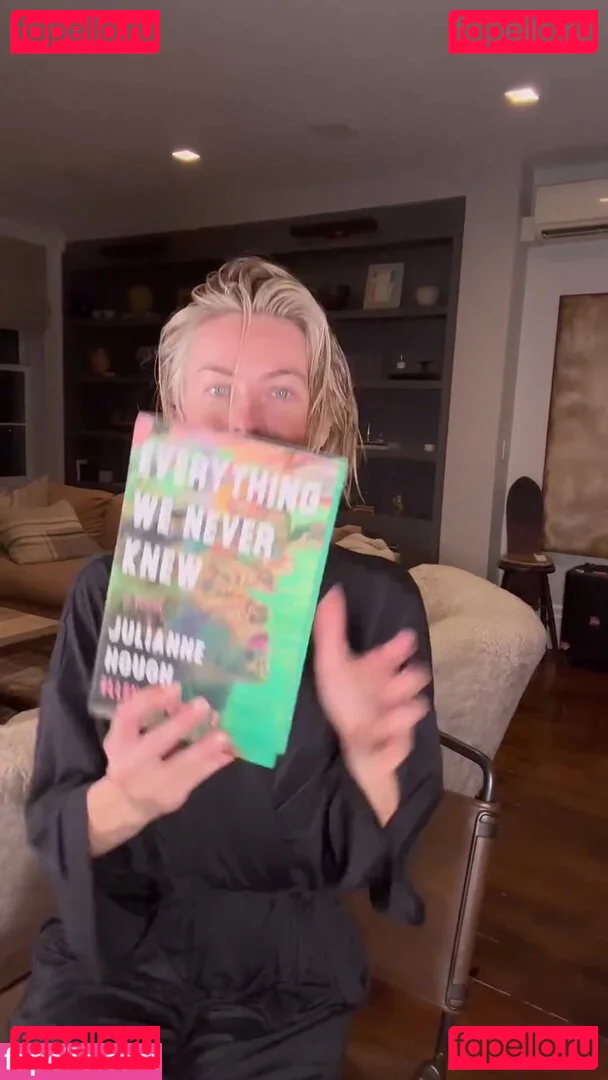 Julianne Hough Onlyfans Photo Gallery 