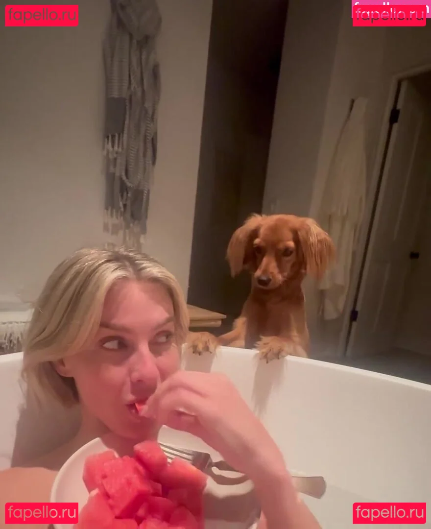 Julianne Hough Onlyfans Photo Gallery 