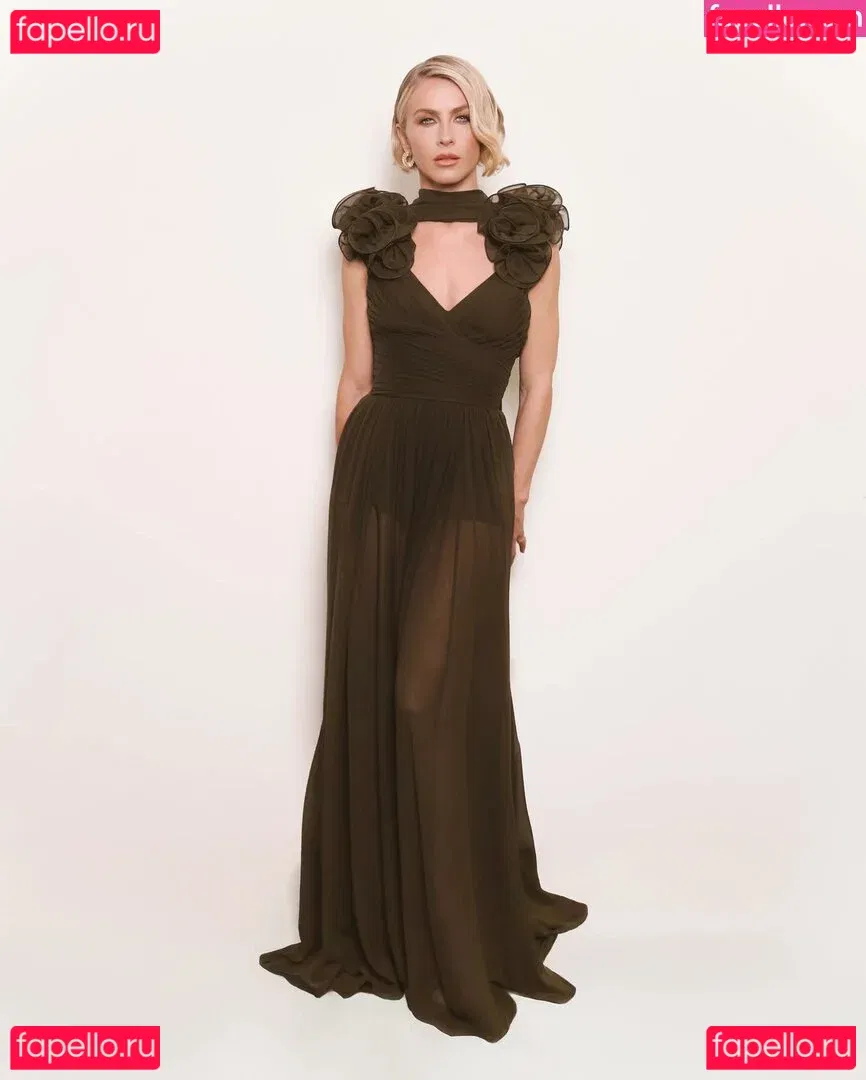 Julianne Hough Onlyfans Photo Gallery 