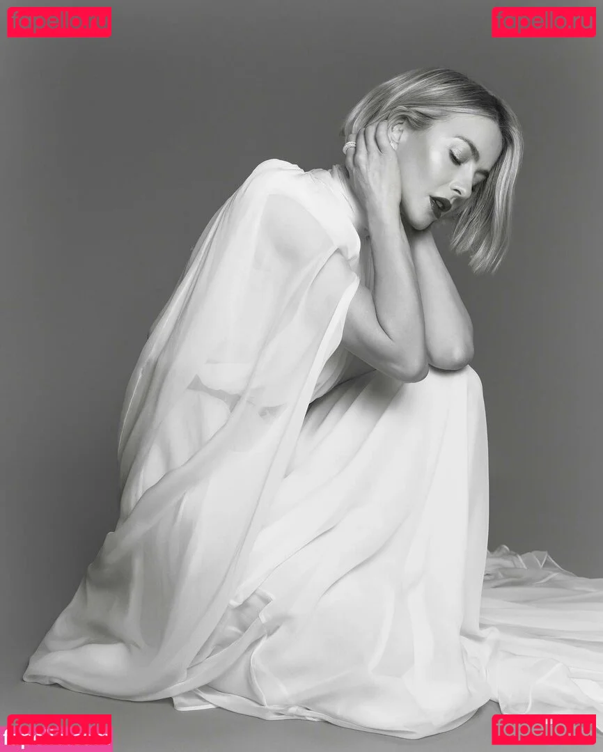 Julianne Hough Onlyfans Photo Gallery 