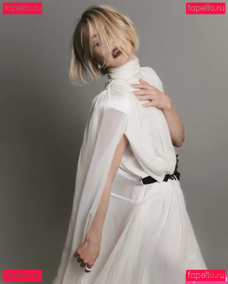 Julianne Hough Onlyfans Photo Gallery 