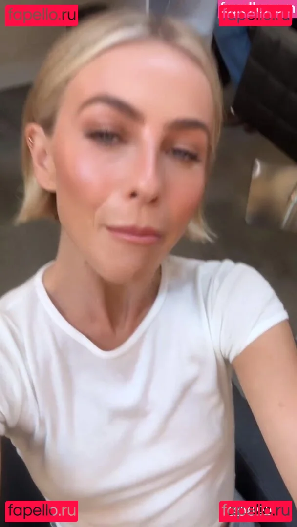 Julianne Hough Onlyfans Photo Gallery 