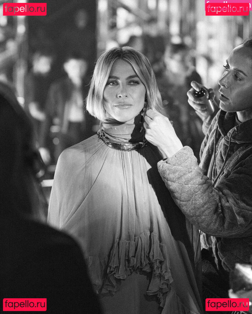 Julianne Hough Onlyfans Photo Gallery 