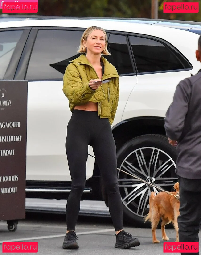 Julianne Hough Onlyfans Photo Gallery 