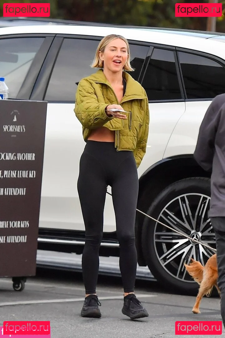 Julianne Hough Onlyfans Photo Gallery 