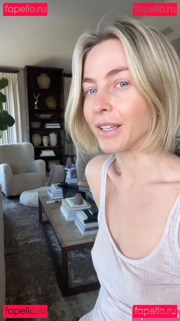 Julianne Hough Onlyfans Photo Gallery 