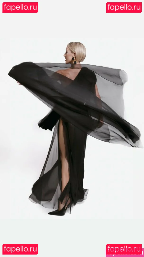 Julianne Hough Onlyfans Photo Gallery 