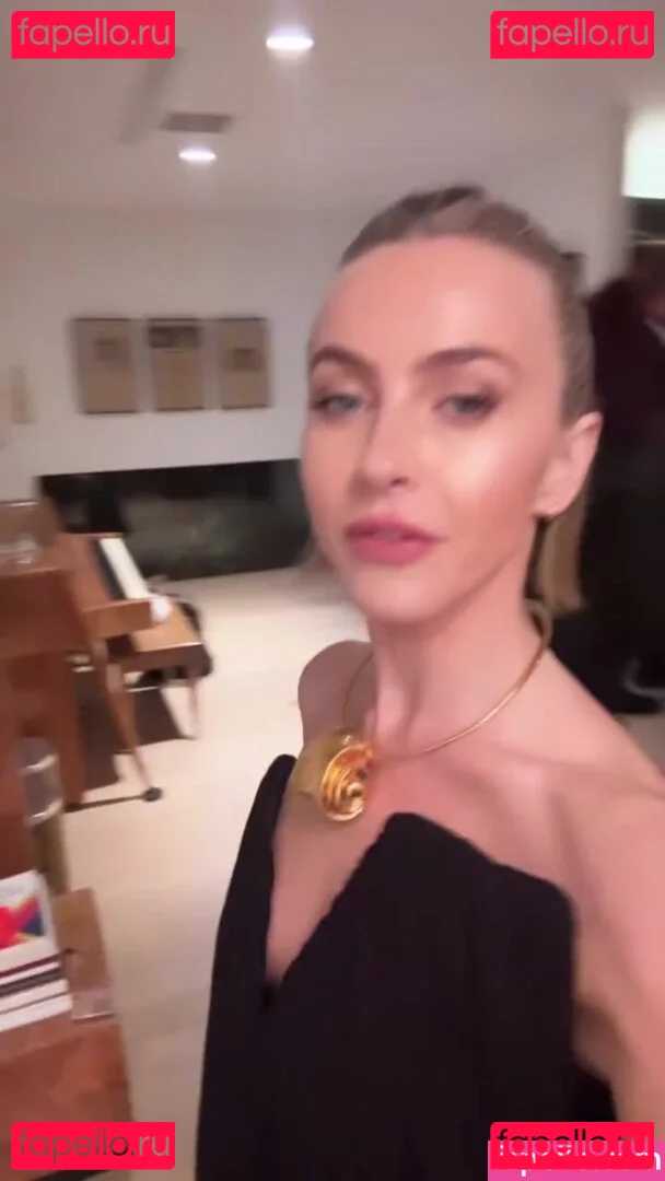 Julianne Hough Onlyfans Photo Gallery 