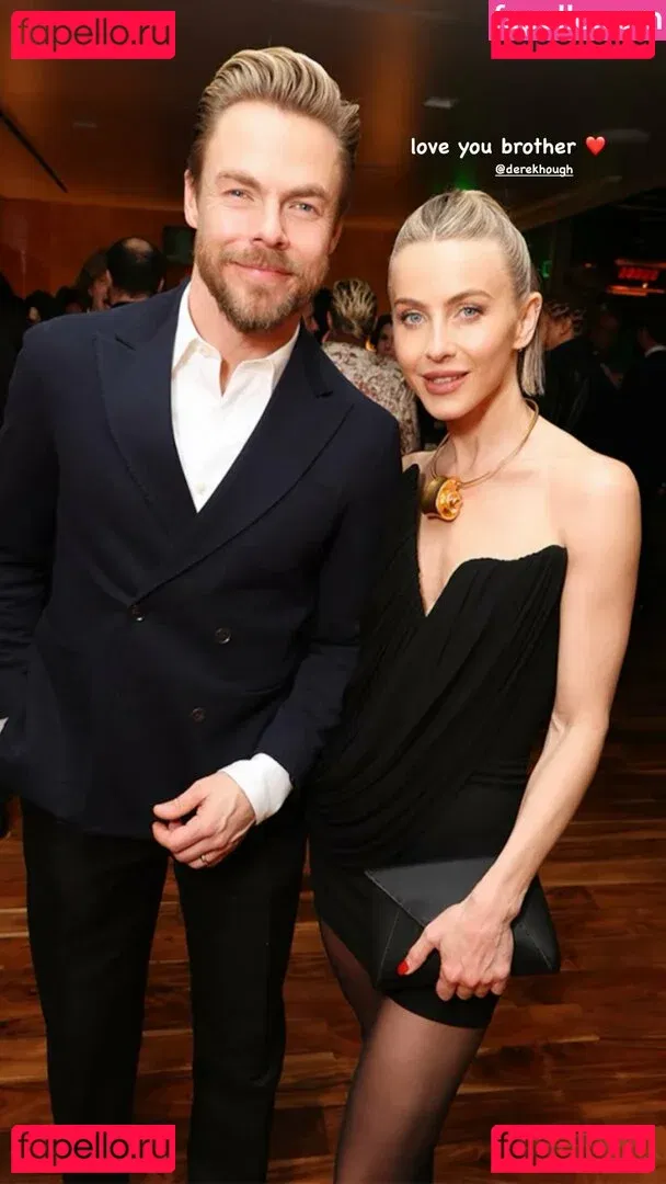 Julianne Hough Onlyfans Photo Gallery 