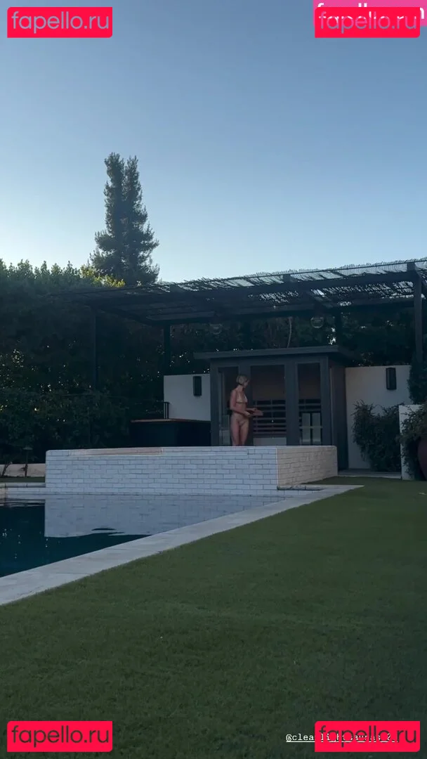 Julianne Hough Onlyfans Photo Gallery 