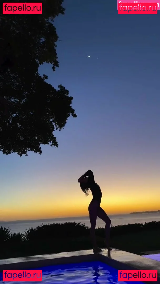 Julianne Hough Onlyfans Photo Gallery 