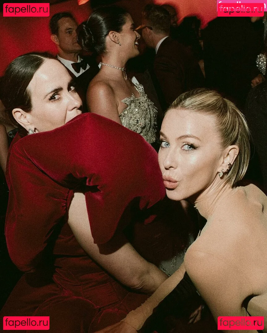 Julianne Hough Onlyfans Photo Gallery 