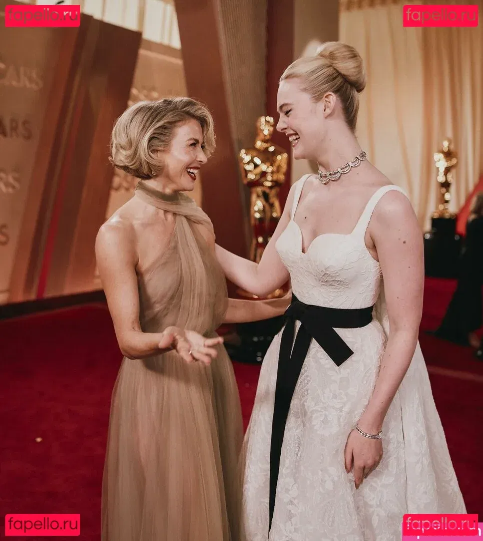 Julianne Hough Onlyfans Photo Gallery 