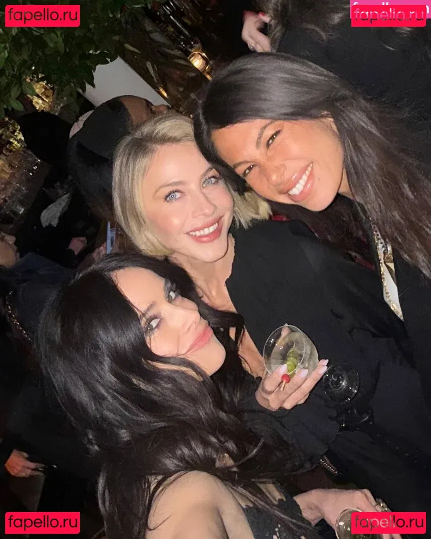 Julianne Hough Onlyfans Photo Gallery 